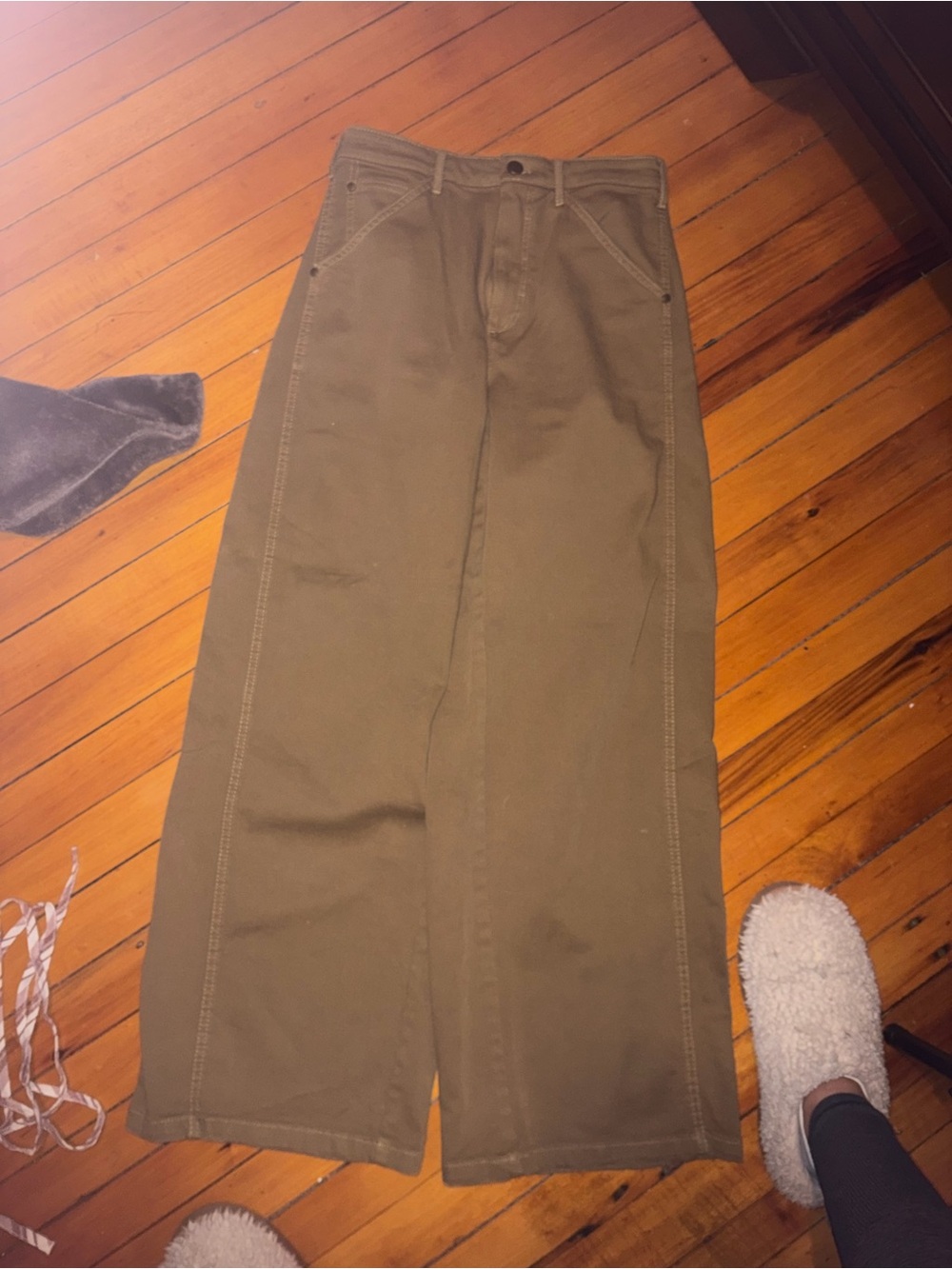 Pilcro women’s  Wide-Leg Chinos in Olive Green